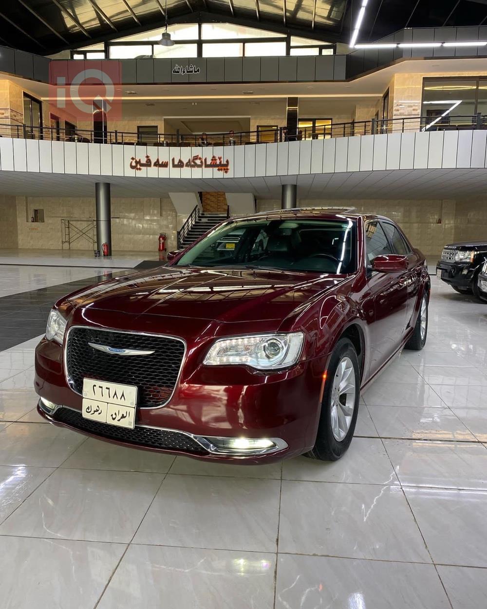 کرایسلەر 300
